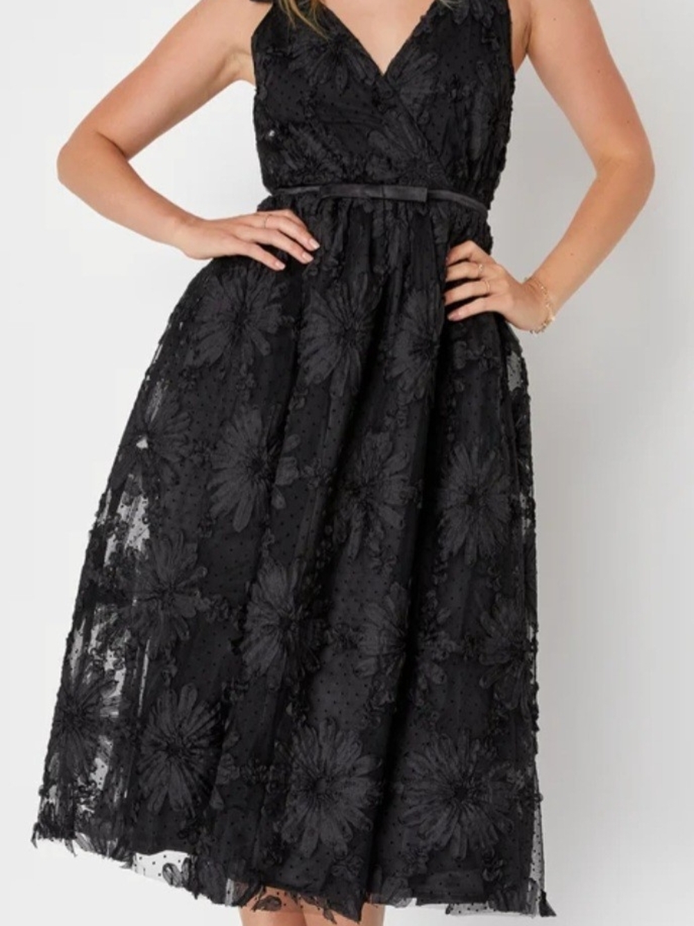 Lulus Definition of Drama Black 3D Floral Applique Tie-Strap Midi Dress NWT M